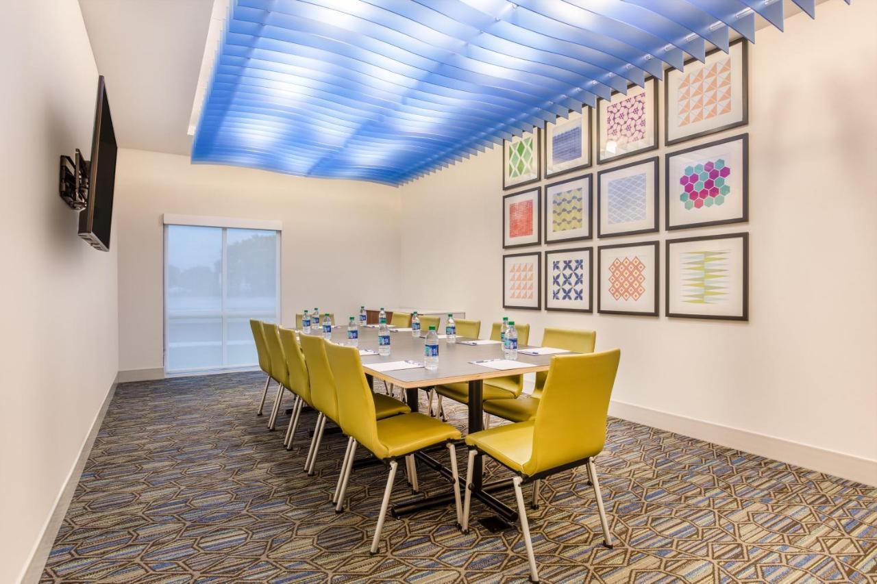 Holiday Inn Express & Suites - Ottawa By Ihg Eksteriør bilde