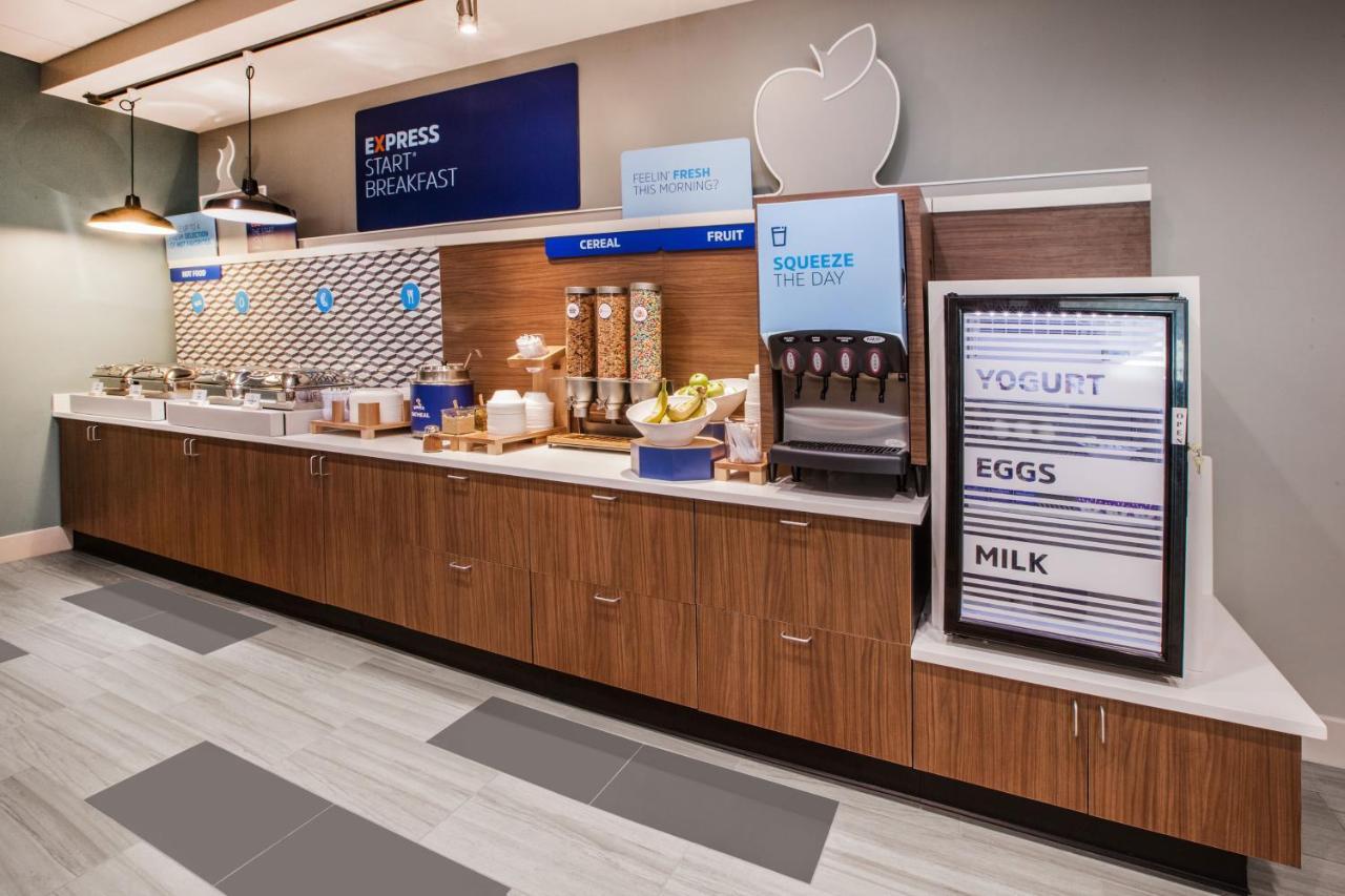 Holiday Inn Express & Suites - Ottawa By Ihg Eksteriør bilde